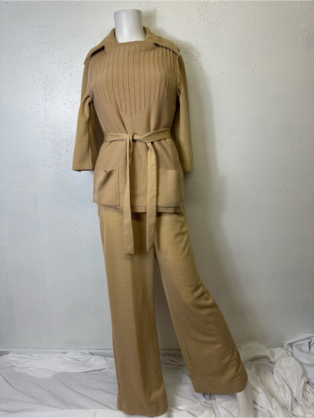 VINTAGE BEELINE BRAND 3 PIECE WOMANS PANT SUIT SIZE 14